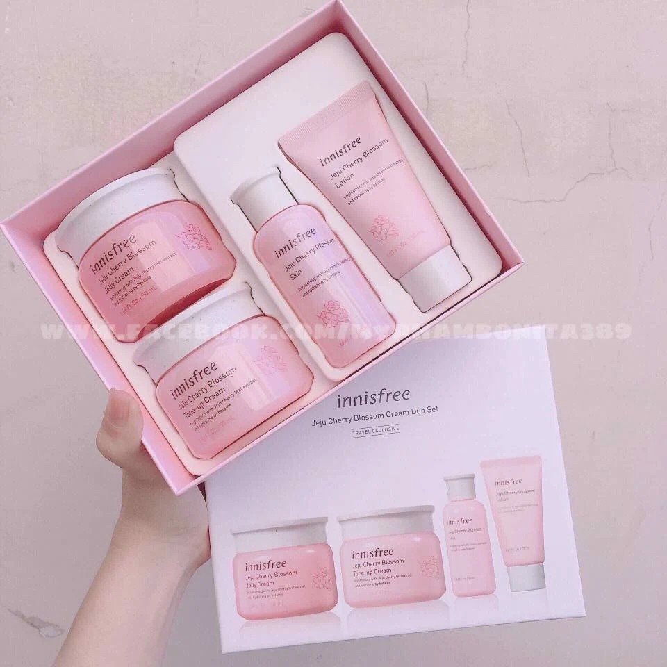 Set Dưỡng Ẩm , Nâng Tông Da Trắng Hồng Innisfree Jeju Cherry Blossom