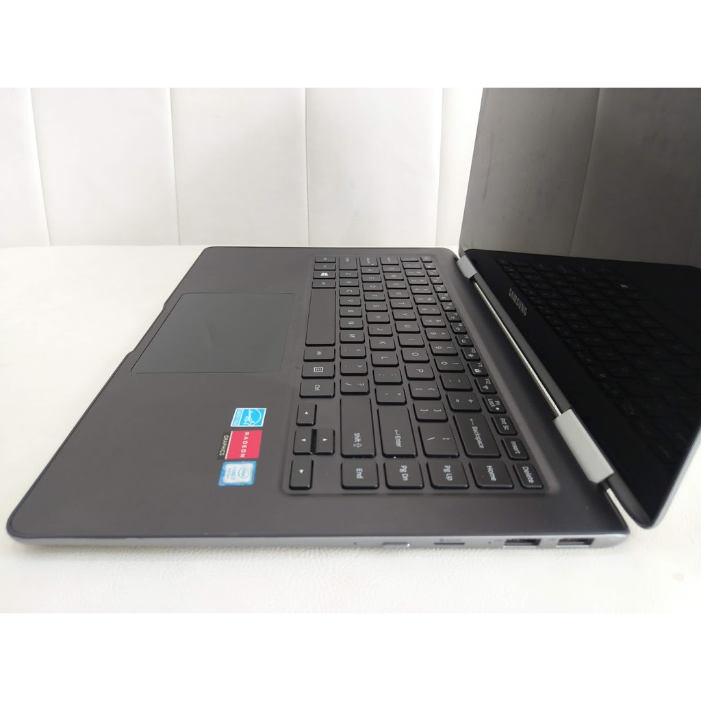 Laptop Samsung 940X5N i7-8550u/ ram 16gb/ ssd 256gb/Radeno 500/ 15.6 FHD touch ,nguyên bản , hình thức như mới , giá tốt | BigBuy360 - bigbuy360.vn