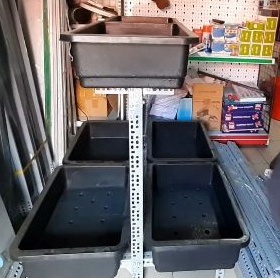 Kệ sắt trồng rau sạch 2 tầng 6 khay nhựa ( Kích thước dài 1,1M x R70cm x C85cm) khung sắt V3 và V4