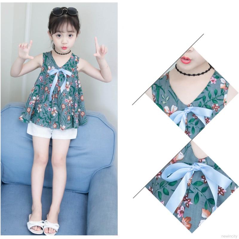 Bộ áo sát nách in hoa + quần ngắn màu trắng cho bé gái