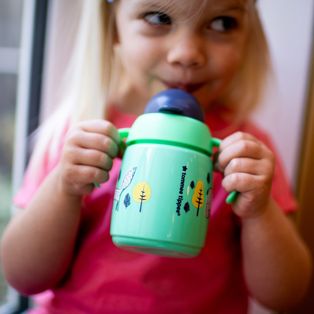 Bình tập uống nước có ống hút đáy nặng kháng khuẩn chống tràn, chống sặc cho bé Tommee Tippee SuperStar – Xanh lá