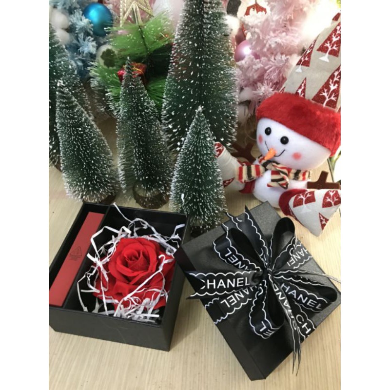 Hộp hoa đựng son kem dài cao cấp kèm nơ + hoa sỉ giá cực tốt Zalo 0973163558.