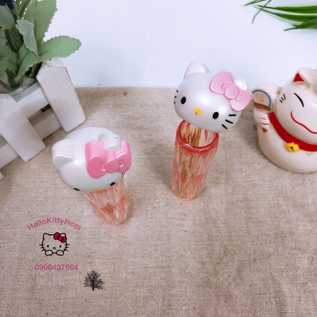 Ống đựng tăm và bông tăm Hello Kitty