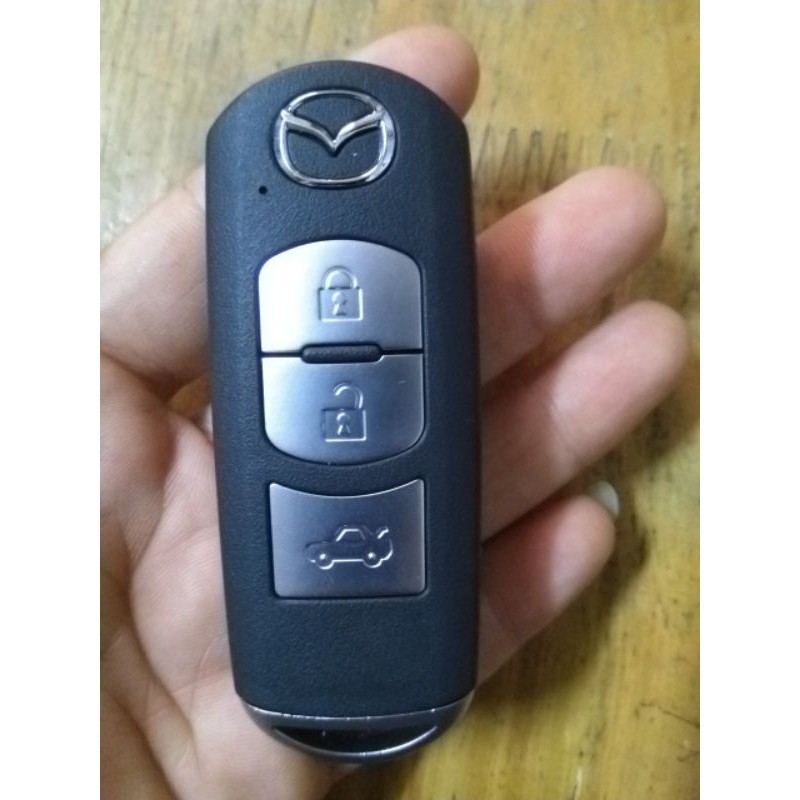 chìa khóa smartkey mazda 3