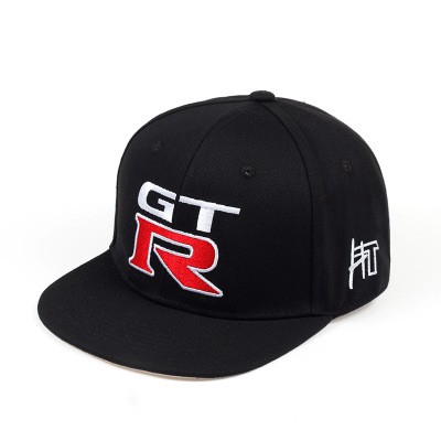 Mũ thể thao với các ký tự Gtr