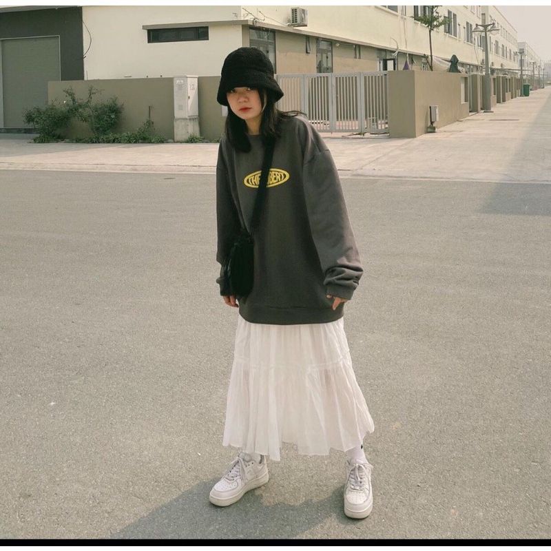 Áo nỉ sweater unisex TheHuBert nam nữ form rộng dài tay basic, áo sweater nữ tay bồng Ullzang Hàn Quốc