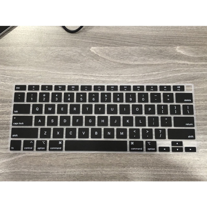 miếng phủ bàn phím macbook air m1 màu đen siêu mềm mại