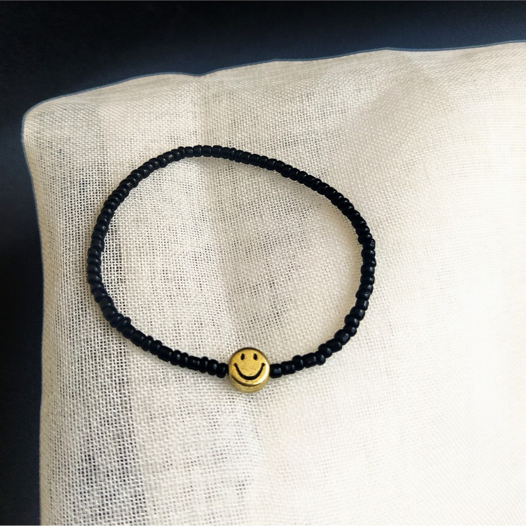 Vòng tay hạt cườm handmade mặt cười nhiều màu xinh xắn