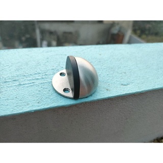 Chặn cửa bán nguyệt