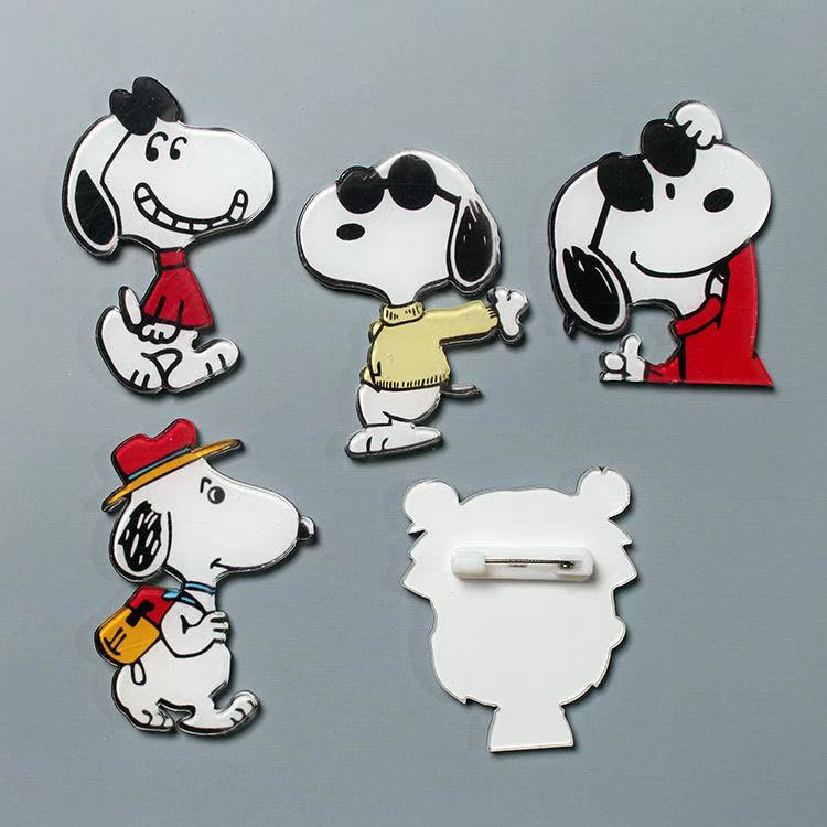 Trâm Cài Áo Hình Chú Chó Snoopy Dễ Thương