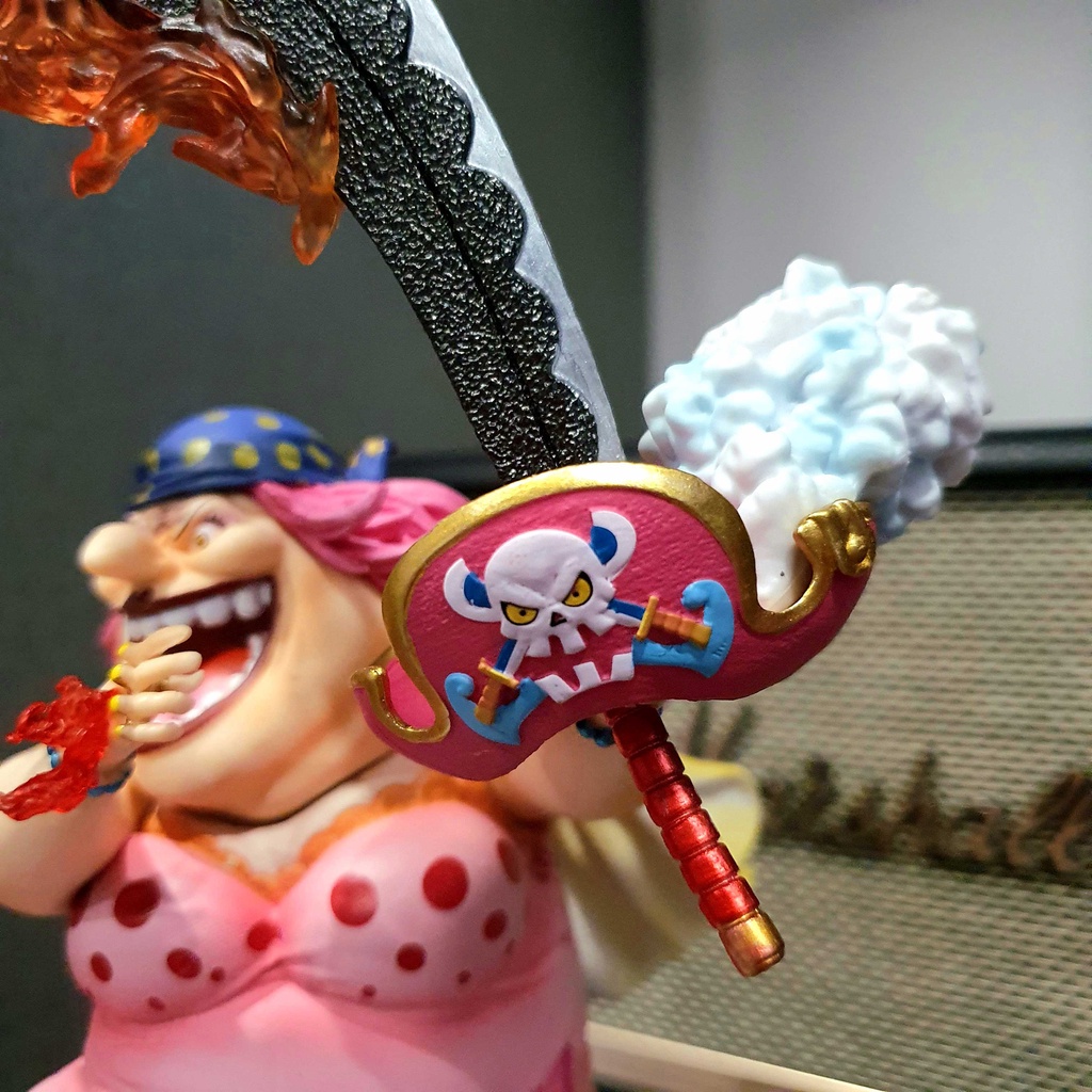 Figure / Mô hình Big Mom 28 cm