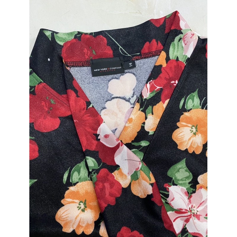 Đầm dự tiệc phom ôm body vnxk in hoa in hoa xuất khẩu