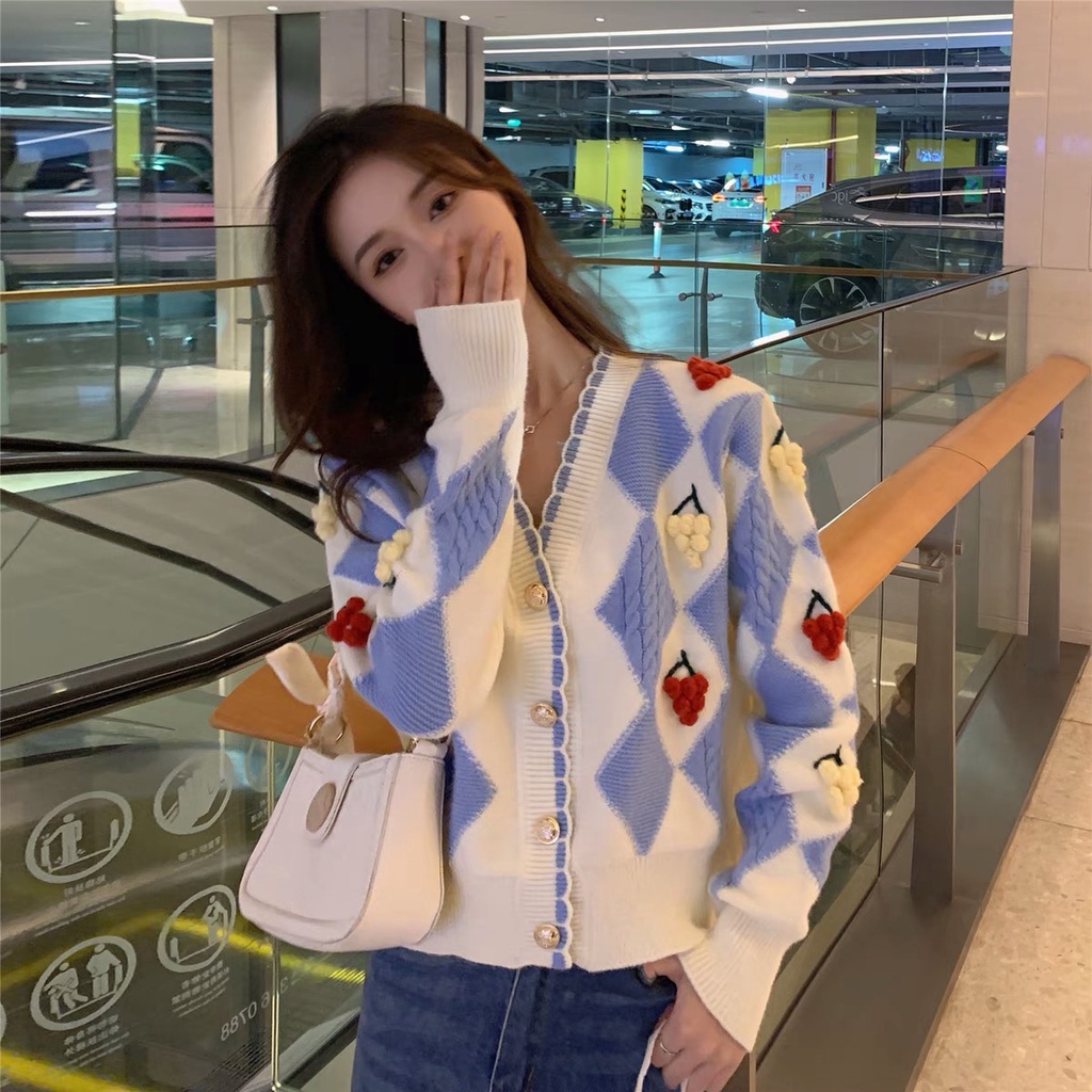 Áo cardigan Forgirl thổ cẩm hoạ tiết nổi quả nho phối cúc