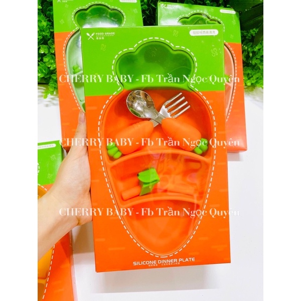 Khay ăn dặm silicon kèm ống hút thìa nĩa hình cà rốt