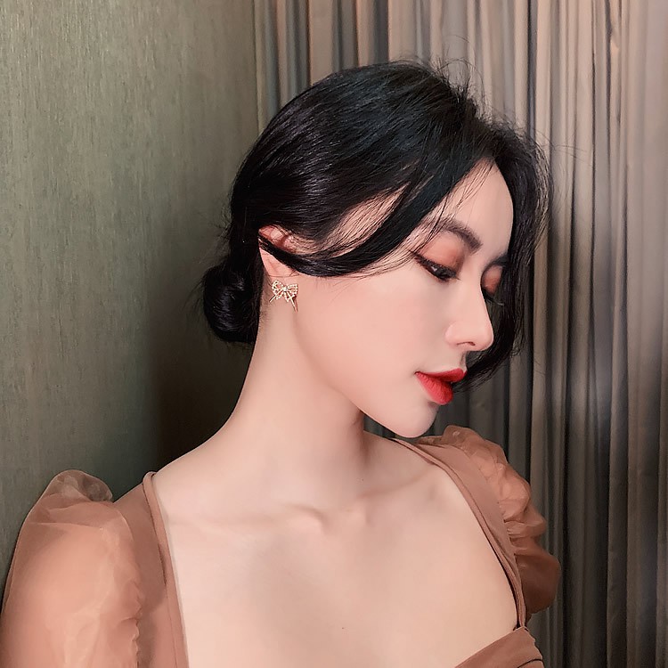 Bông tai họa tiết nơ cánh bướm thanh lịch - BT185
