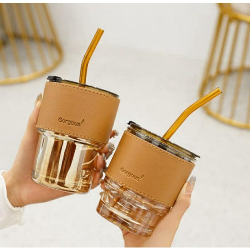 #Hot New# Cốc thủy tinh Gorgous đai da màu hổ phách trong suốt có kèm ống hút thủy tinh- nắp đậy kín có gioăng chống đổ