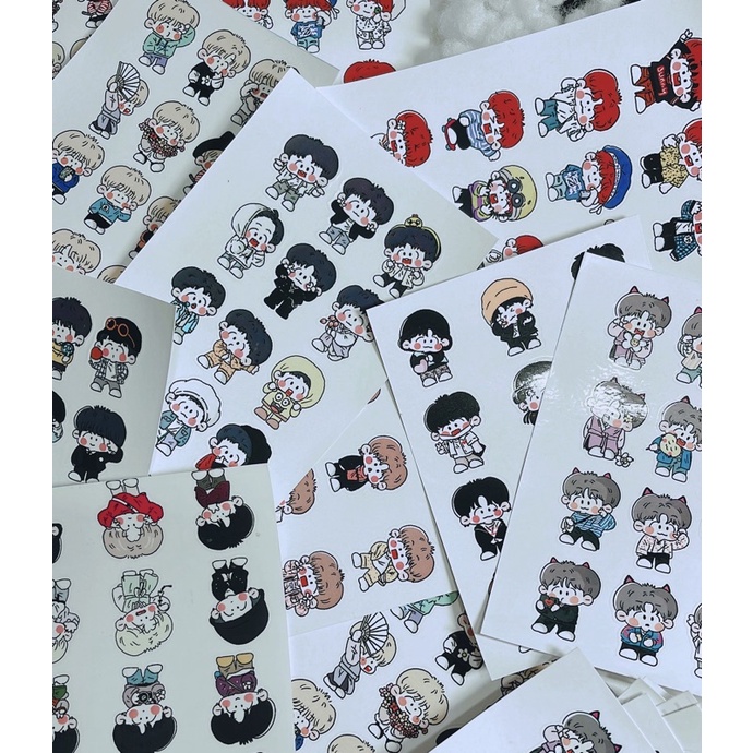 Sticker Treasure 12 thành viên (có sẵn)