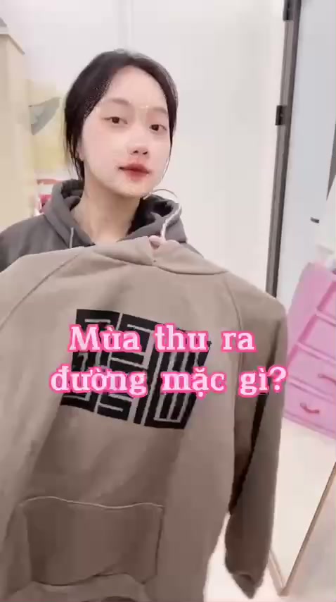 Áo Hoodie form rộng chữ thập mũ 2 lớp vải lót lông cực xinh | BigBuy360 - bigbuy360.vn