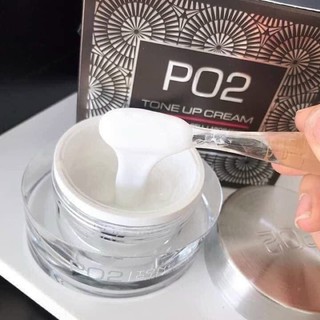 Kem trắng da po2