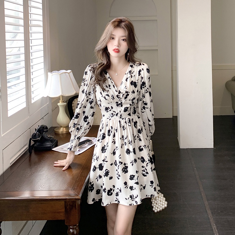 Đầm Tay Phồng Cổ Chữ V Ôm Dáng Thời Trang Mùa Xuân Dành Cho Nữ