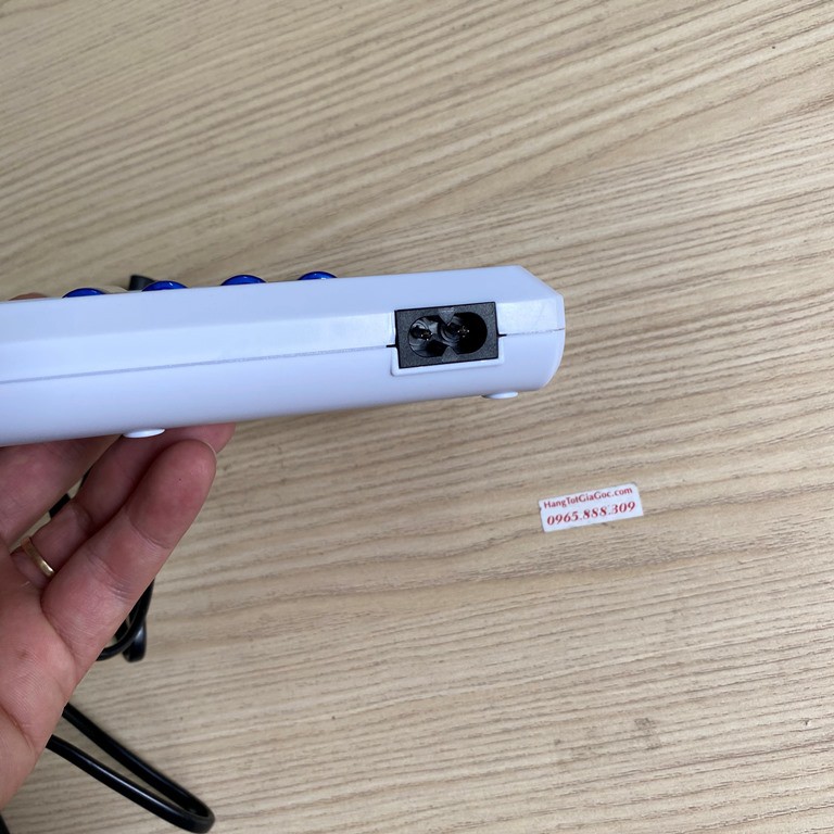 Bộ sạc 8 pin tiểu AA và pin đũa AAA tự ngắt đa năng, chính hãng cao cấp
