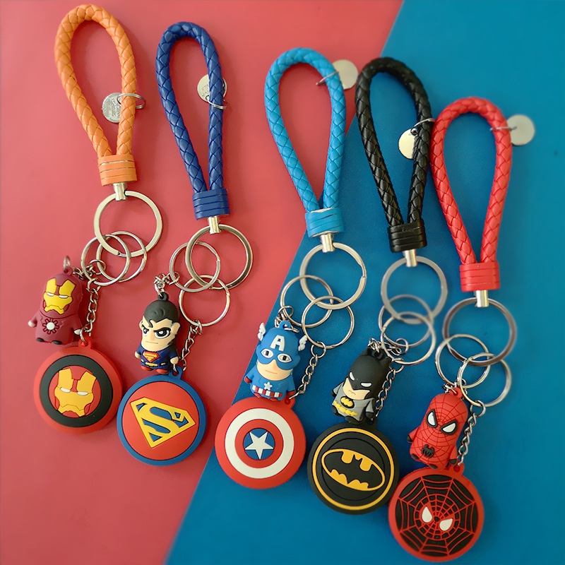 Móc khóa 2 mặt hình siêu anh hùng trong Avengers bằng silicone