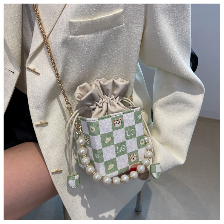 Túi xách hộp vuông rút chuỗi caro vuông