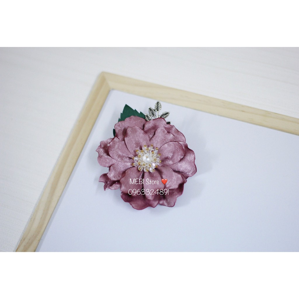 (Ảnh thật 100%) Hoa cài áo handmade đính nhụy hạt siêu xinh