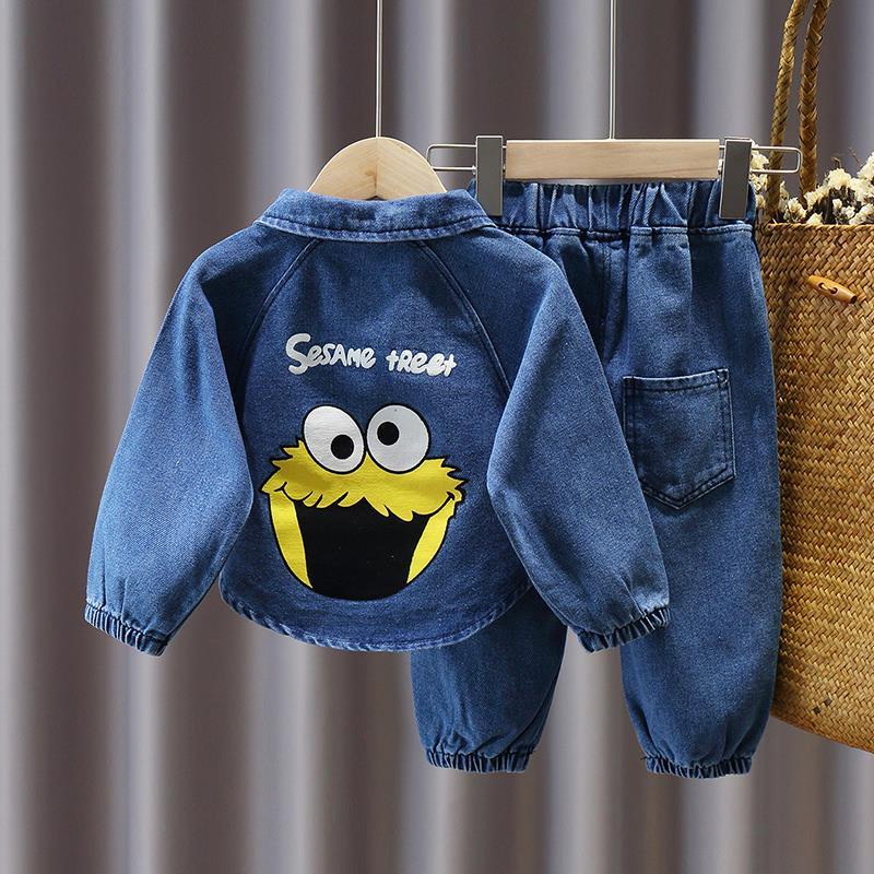 Set áo thun dài tay cổ tròn + quần jeans dài thời trang cho bé