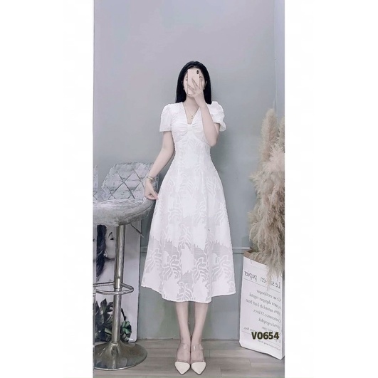 ĐẦM DỰ TIỆC REN CHIẾC LÁ JISOO DRESS