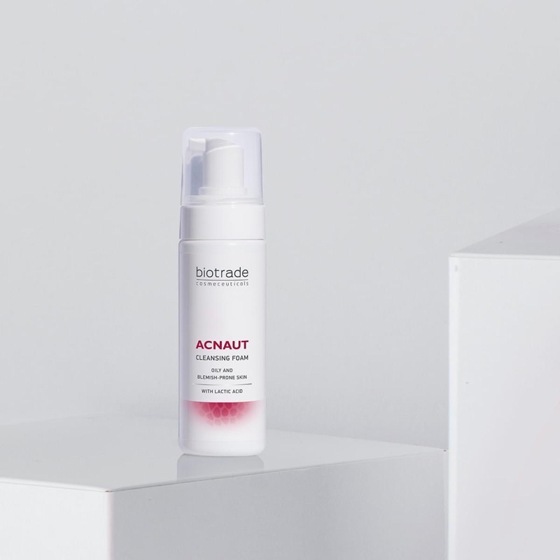 Sữa Rửa Mặt dành cho da mụn nhạy cảm - Cleansing Foam Biotrade Acnaut