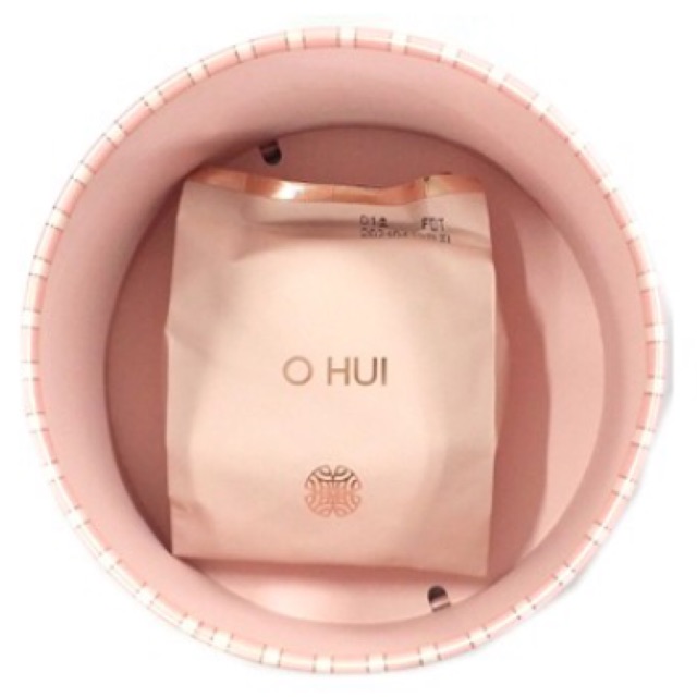 Set phấn nước OHUI Ultimate Cover Cushion Moisture Beautiful Journey