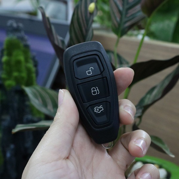 Vỏ chìa khóa Ford Escape Focus thông minh