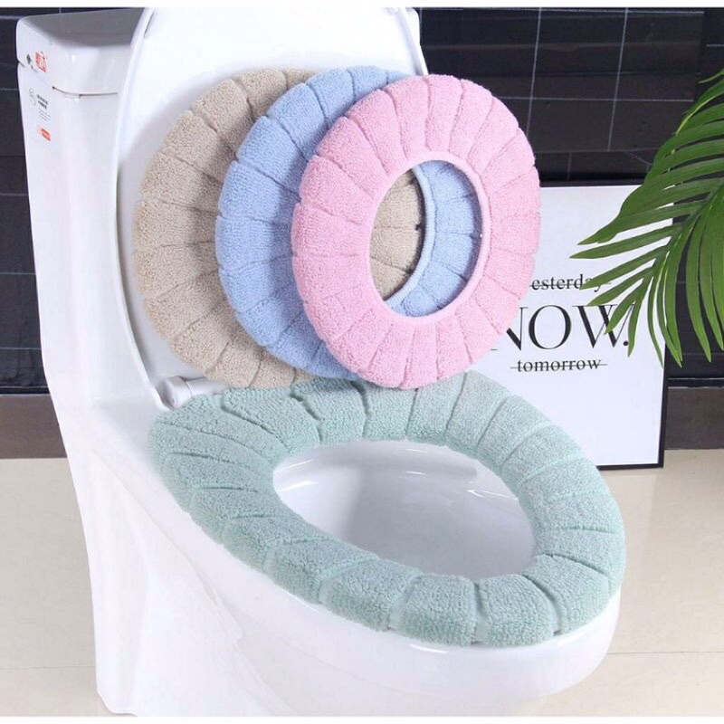 Lót Nỉ Bồn Cầu Tròn - Lót Bệt Toilet Chống Lạnh - Bọc Ghế Toilet Mùa Đông (Giao Ngẫu Nhiên)