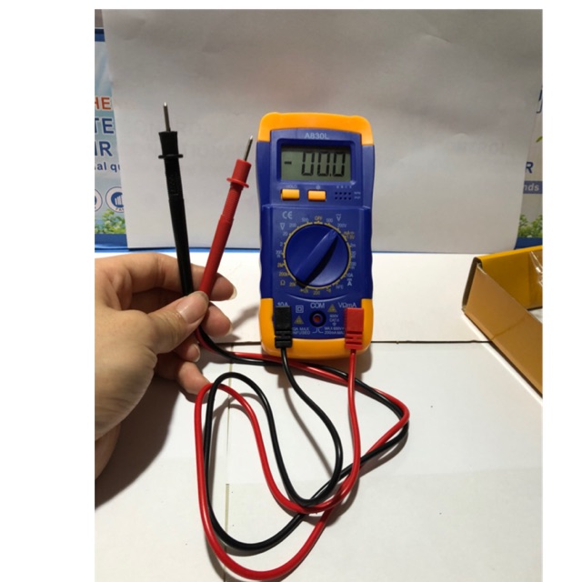 Đồng hô vạn năng 830l