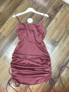 Đầm body dây