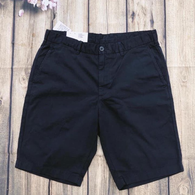 Quần sooc kaki chino UNI.