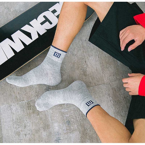 Vớ cotton UNISEX chữ M cổ lửng phong cách thể thao, trẻ trung và năng động.