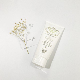 Sửa rửa mặt Missha Creamy Latte Greentea Cleansing Foam