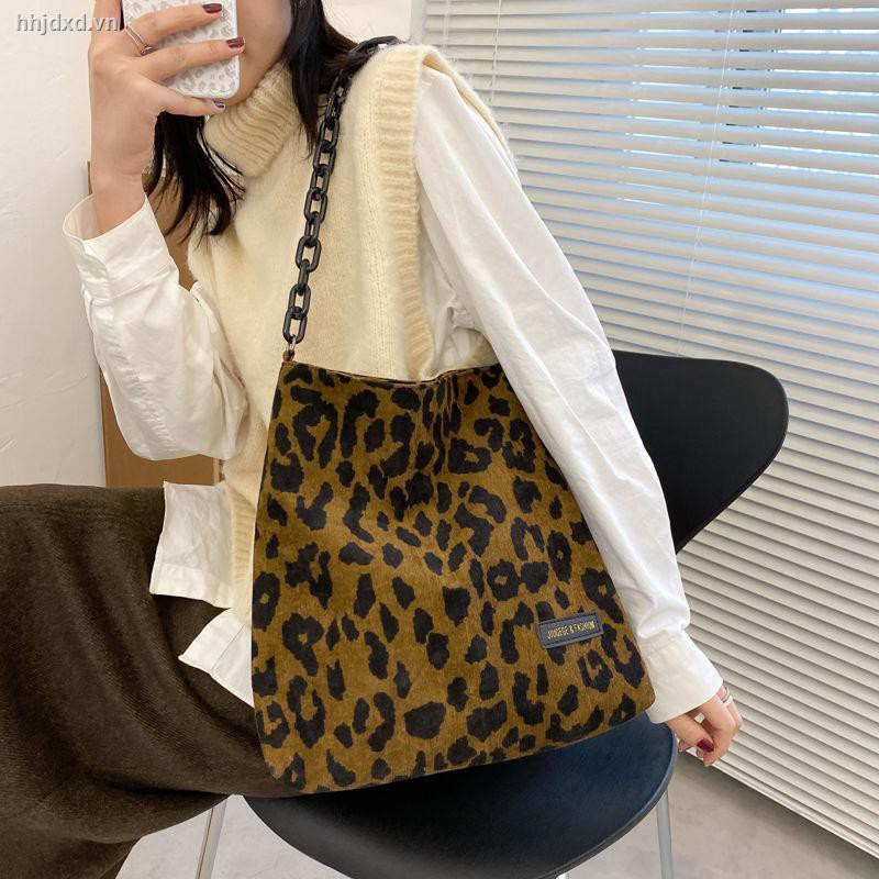 Túi Xách Nữ Cỡ Lớn Họa Tiết Ngựa Vằn Thời Trang Thu Đông 2020 | BigBuy360 - bigbuy360.vn
