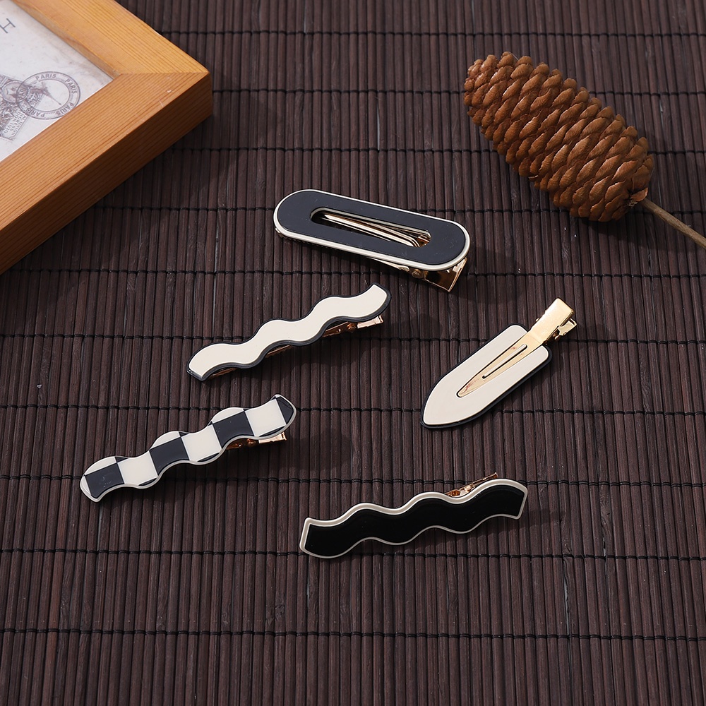 Kẹp Tóc Móng Vuốt Màu Trắng Đen Đơn Giản Thời Trang Cho Nữ
