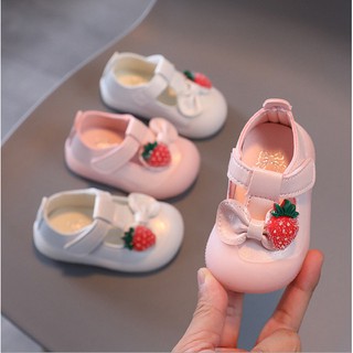 Giày tập đi đế mềm đính nơ hình dâu tây đáng yêu chống trơn trượt cho bé gái từ 0 đến 2 tuổi