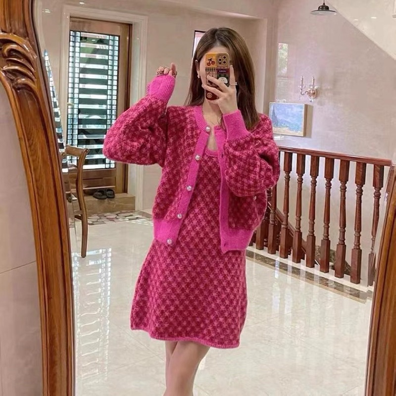 VÁY LEN ZARA HỒNG ĐẬM ÁO KHOÁC CARDIGAN HỒNG ĐẬM CROPTOP HỒNG ĐẬM