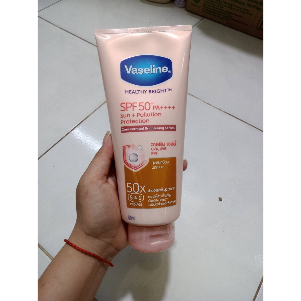 Dưỡng chống nắng vaseline 50x
