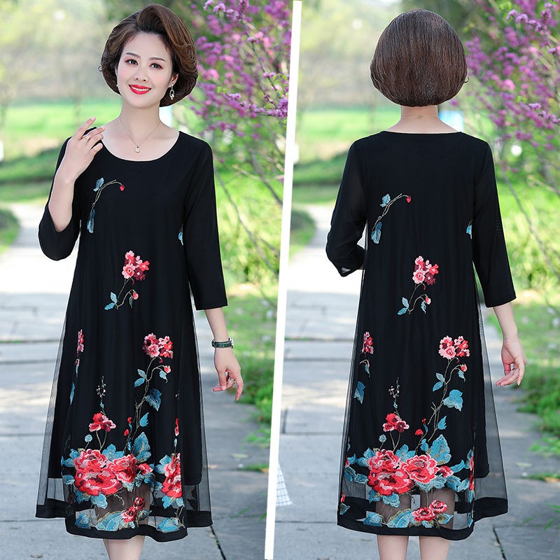 Đầm Chiffon Dáng Dài Form Rộng Thêu Họa Tiết Cho Phụ Nữ Trung Niên 50 Tuổi