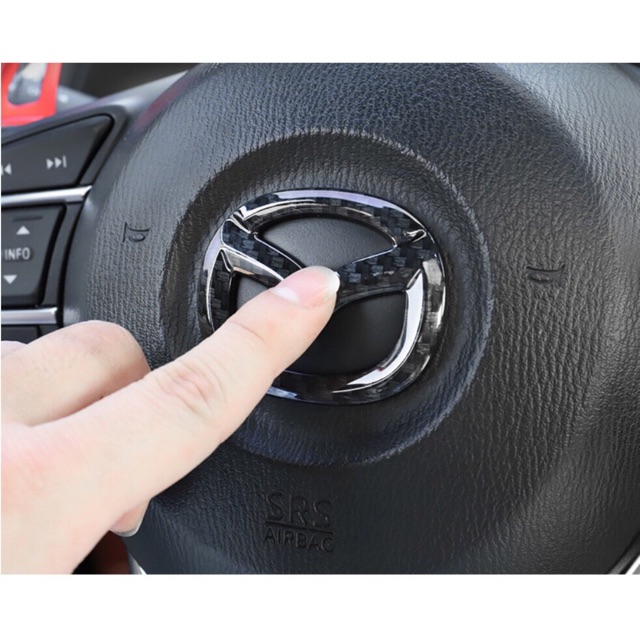 Ốp trang trí logo cacbon trên vô lăng xe Mazda3 6 CX5 CX8 phukienxehoiTh