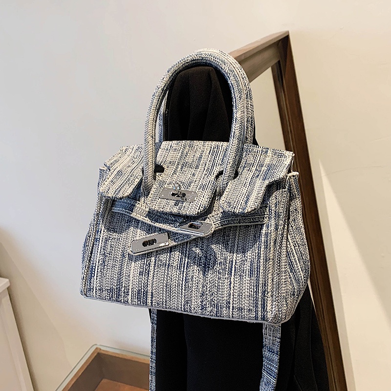 Túi Xách Đeo Chéo Bằng Bạch Kim Cao Cấp Phong Cách Mới 2022 Cho Nữ