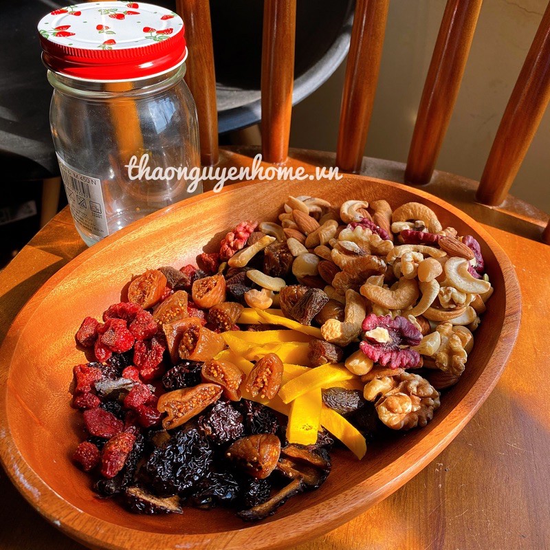 Hạt ăn vặt chất lượng cao ( hoa quả mix theo mùa)