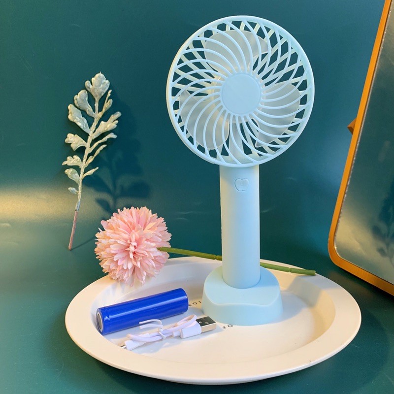 Quạt Mini Cầm Tay Tích Điện Ấm Baby Kích Cỡ Mini Để Bàn, Văn Phòng, Tiện Lợi Khi Mang Đi Du Lịch Và Đi Học Ấm Gift Decor