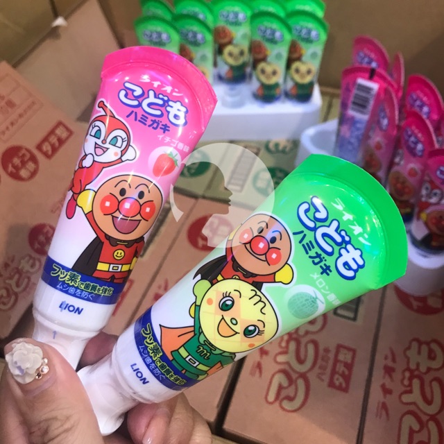 Kem đánh răng trẻ em - Lion - Nhật -40gr